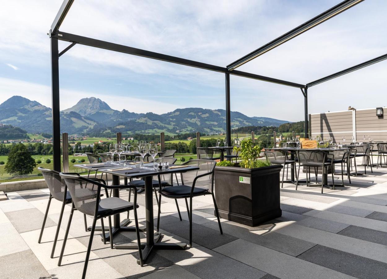 Les Montagnards Hotel Broc Екстериор снимка